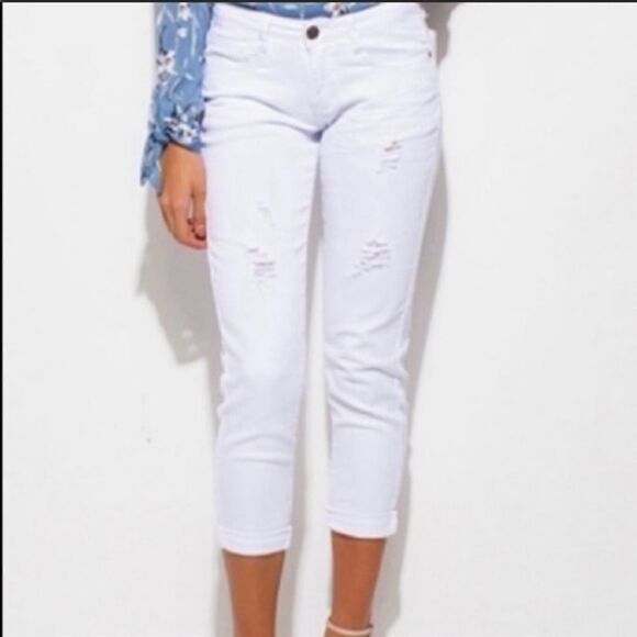 ‎Distressed Cropped Jeans - Picture 4 of 16